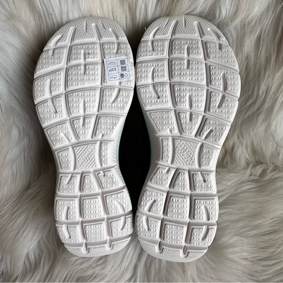 SKECHERS WOMEN/ Size 6.5 - Picture 8 of 11